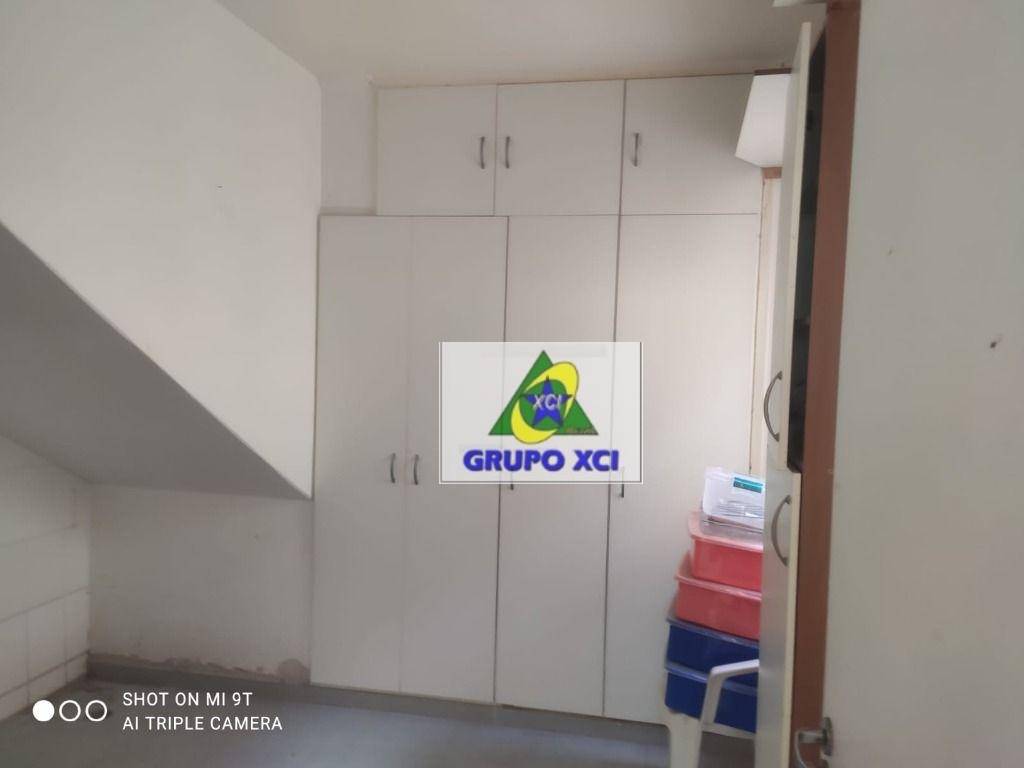 Casa à venda com 3 quartos, 189m² - Foto 8