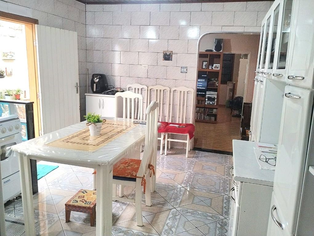 Casa à venda com 3 quartos, 75m² - Foto 13