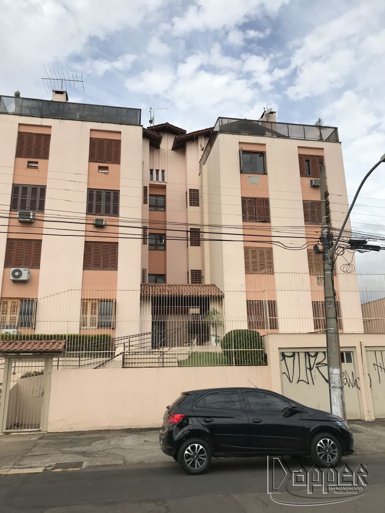 Apartamento à venda com 2 quartos, 70m² - Foto 1