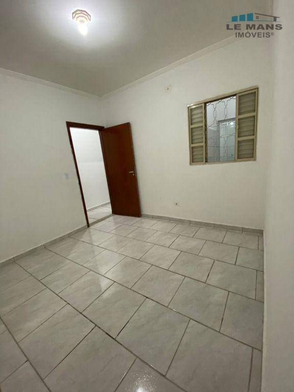 Casa à venda com 2 quartos, 69m² - Foto 10