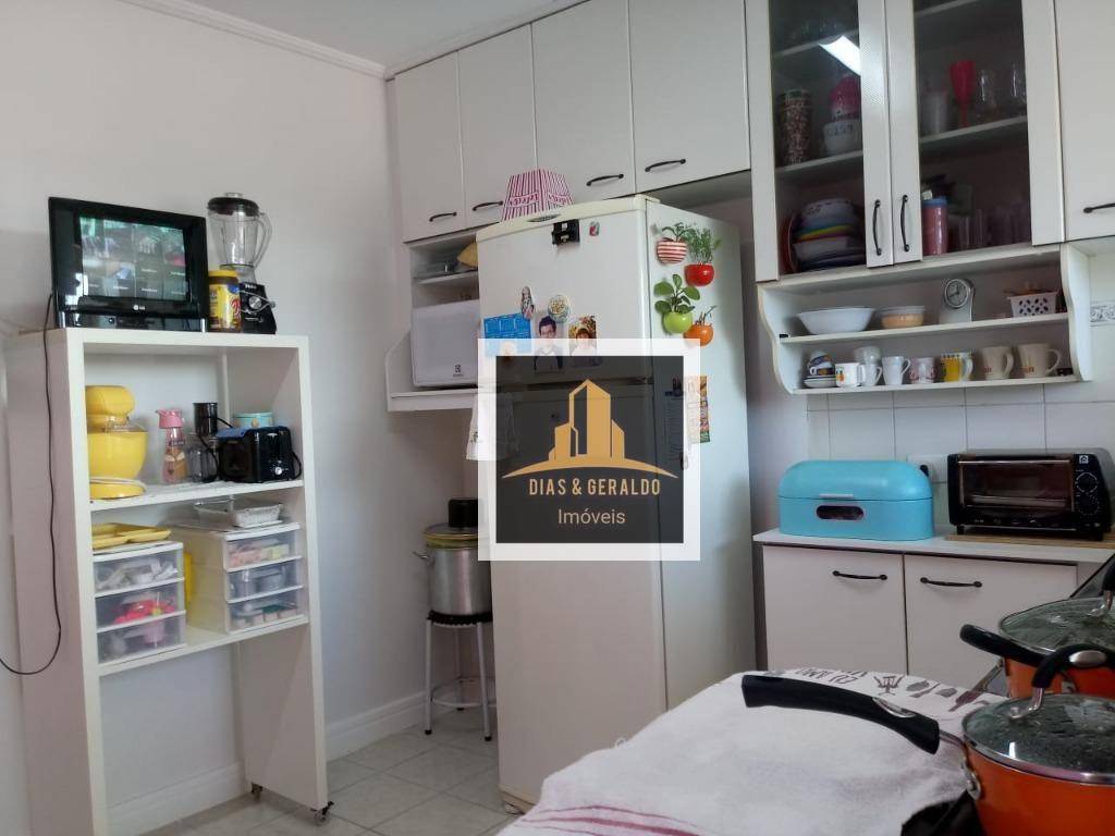 Apartamento à venda com 3 quartos, 96m² - Foto 10