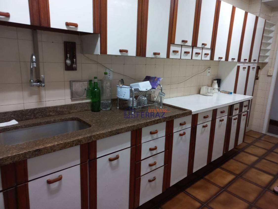 Apartamento à venda com 3 quartos, 136m² - Foto 17