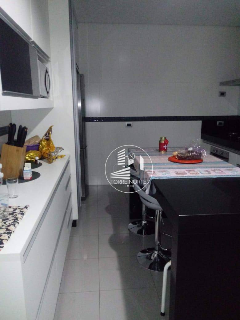 Sobrado à venda com 4 quartos, 260m² - Foto 68