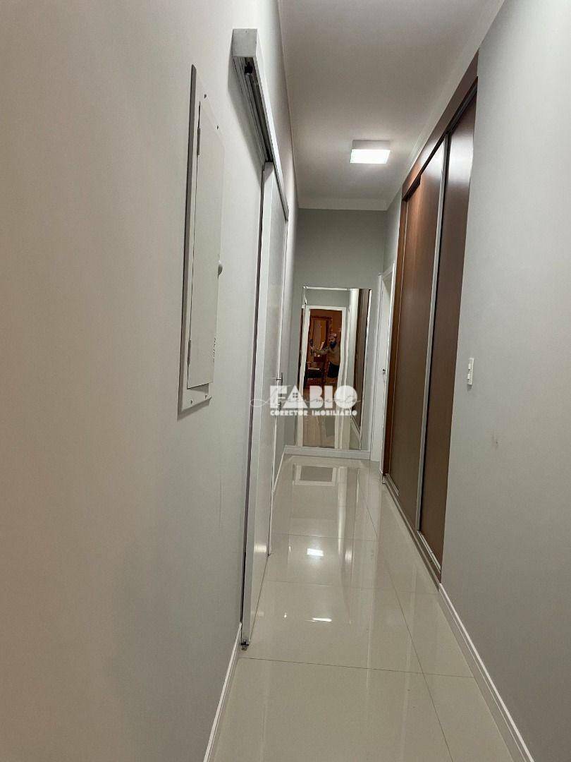 Casa de Condomínio à venda com 3 quartos, 235m² - Foto 25