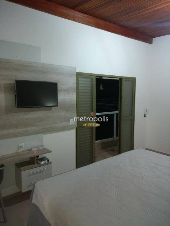 Sobrado à venda com 3 quartos, 300m² - Foto 17