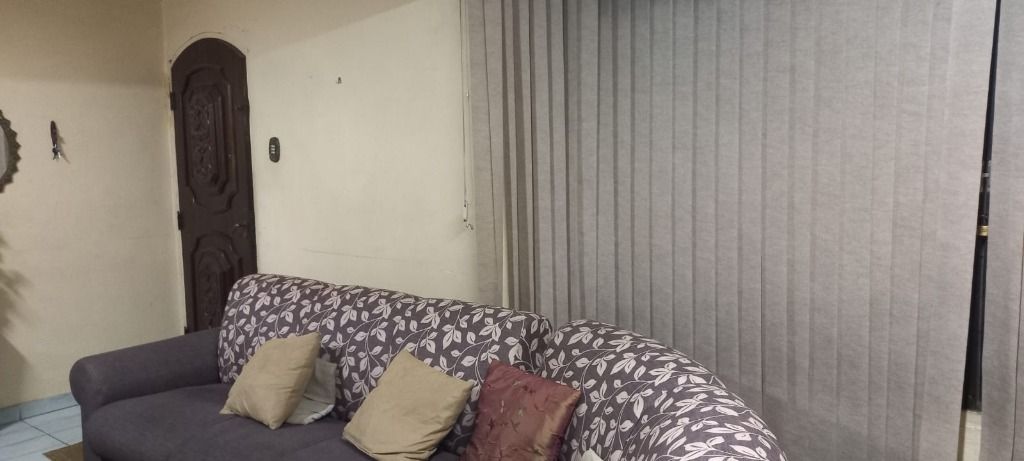 Sobrado à venda com 3 quartos, 200m² - Foto 4