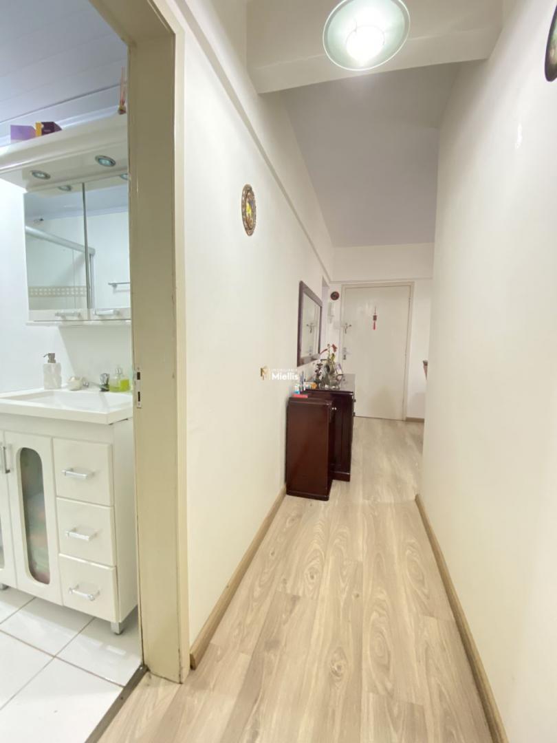 Apartamento à venda com 2 quartos, 48m² - Foto 17