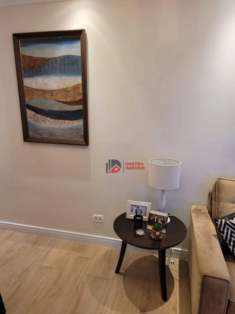 Apartamento à venda com 2 quartos, 55m² - Foto 11