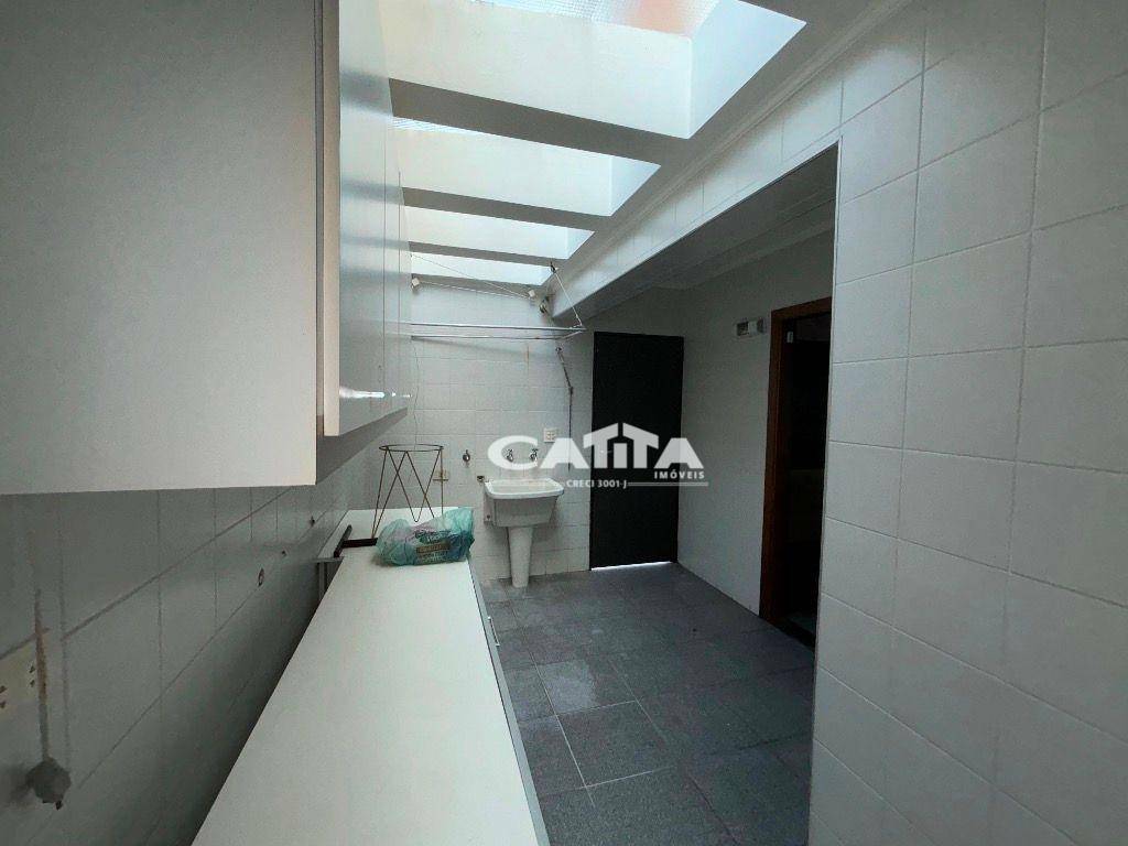 Sobrado para alugar com 3 quartos, 400m² - Foto 12