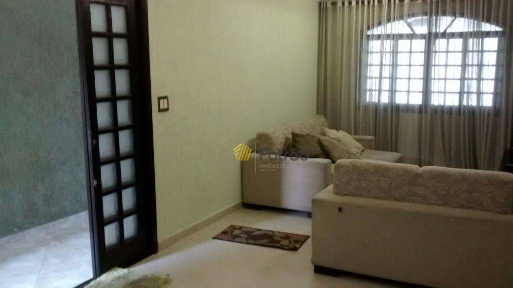 Sobrado à venda com 3 quartos, 225m² - Foto 5