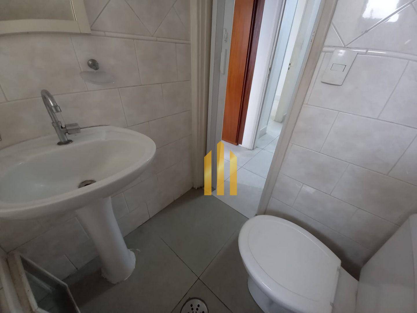 Apartamento para alugar com 3 quartos, 90m² - Foto 26