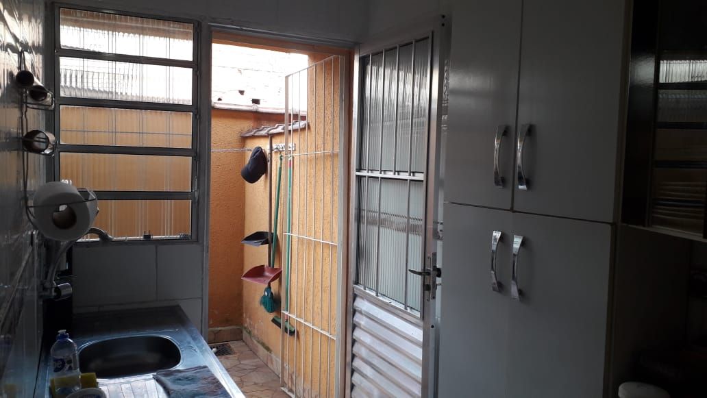 Casa à venda com 2 quartos, 47M2 - Foto 3