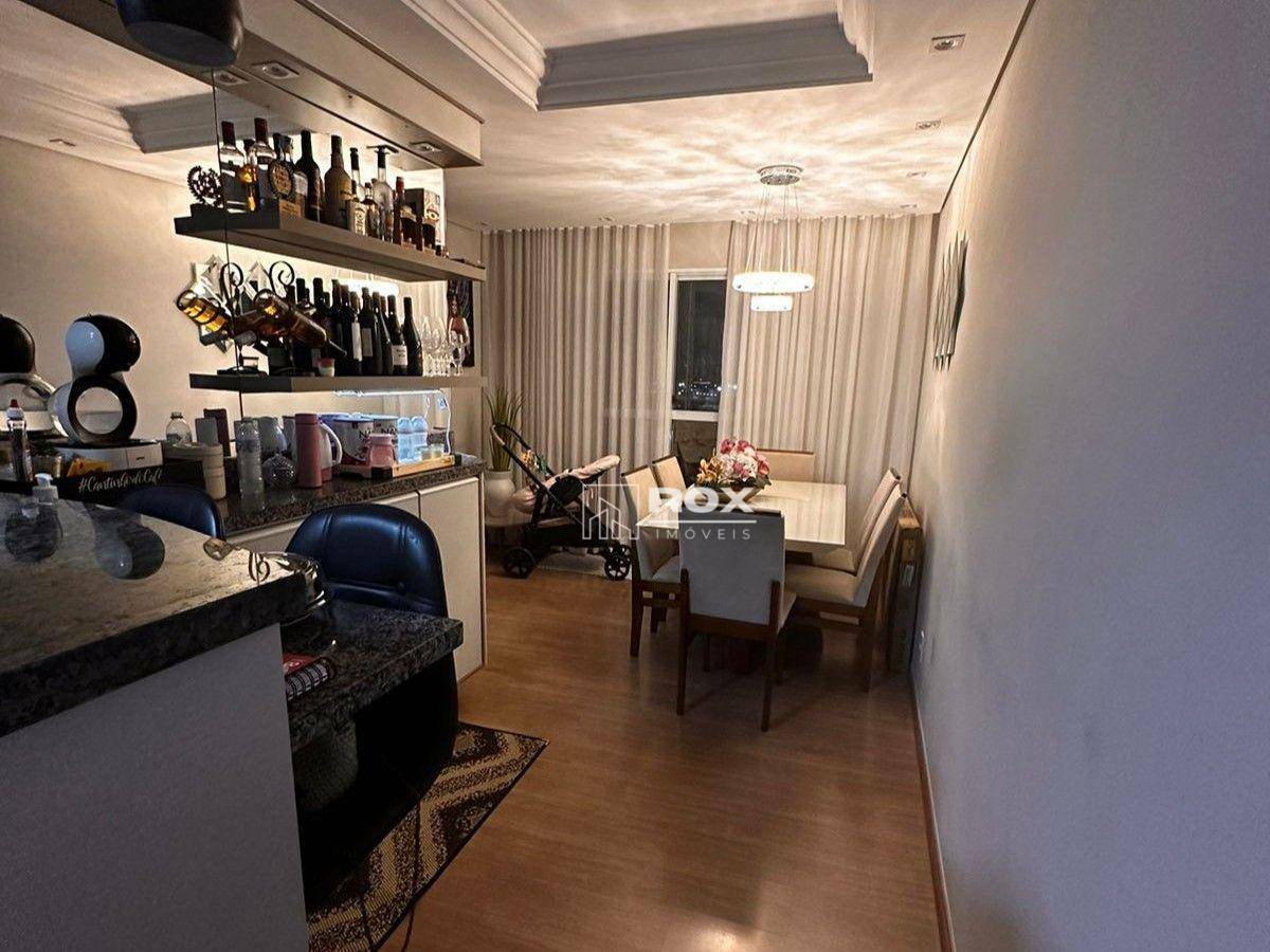 Apartamento à venda com 2 quartos, 67m² - Foto 2