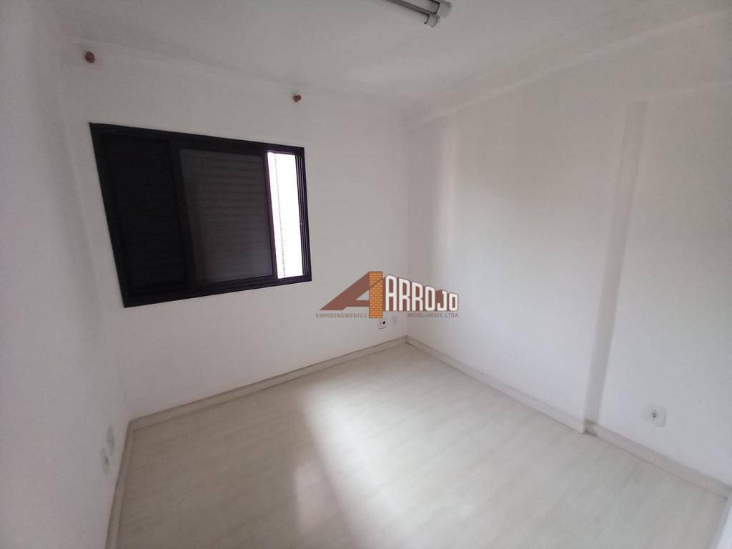 Apartamento à venda com 3 quartos, 70m² - Foto 25