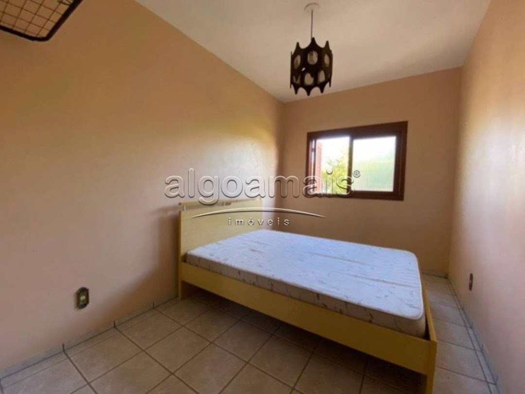 Casa à venda com 2 quartos, 85m² - Foto 9