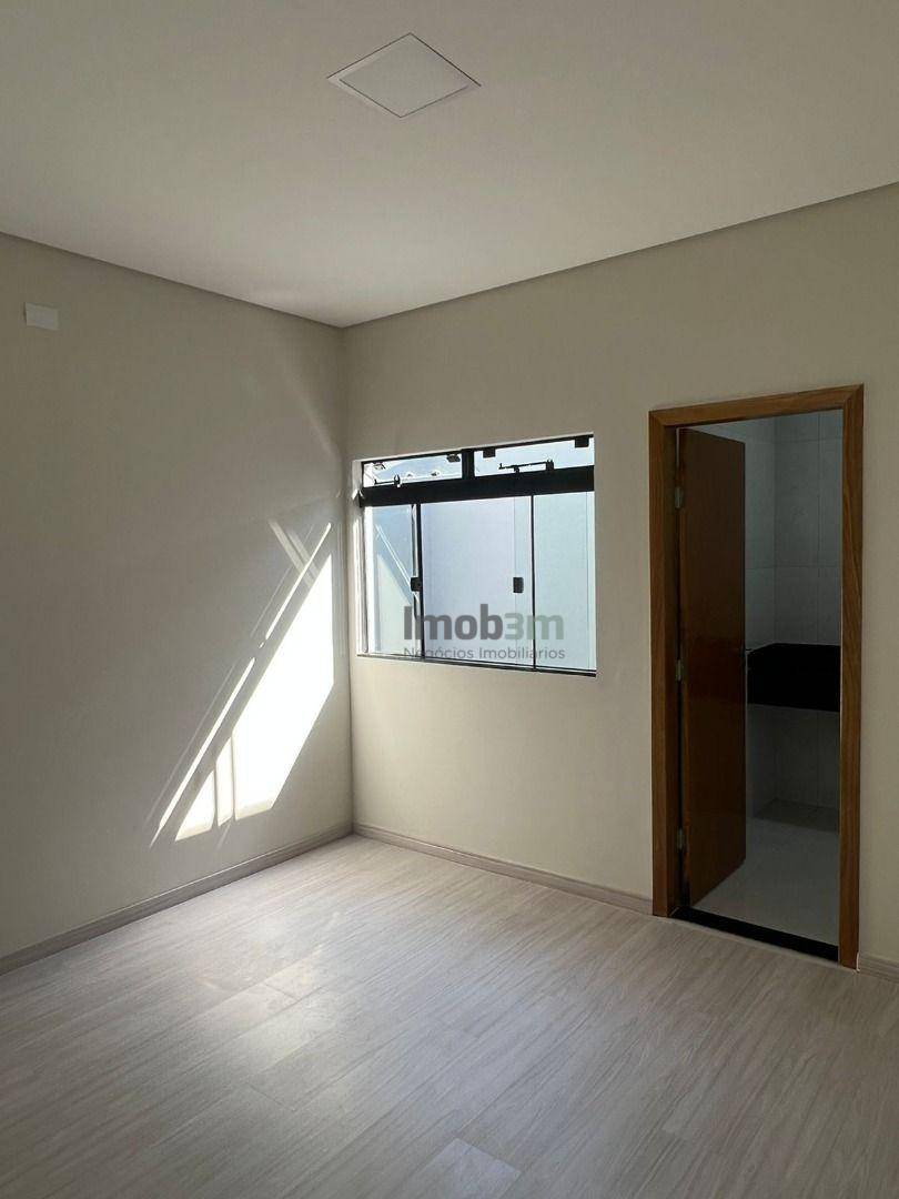 Casa à venda com 3 quartos, 81m² - Foto 11