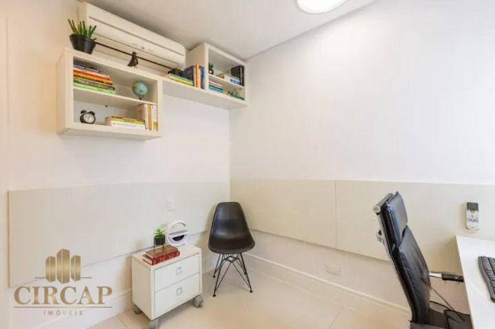 Apartamento à venda com 4 quartos, 165m² - Foto 15