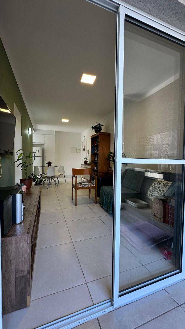 Apartamento à venda com 2 quartos, 67m² - Foto 8