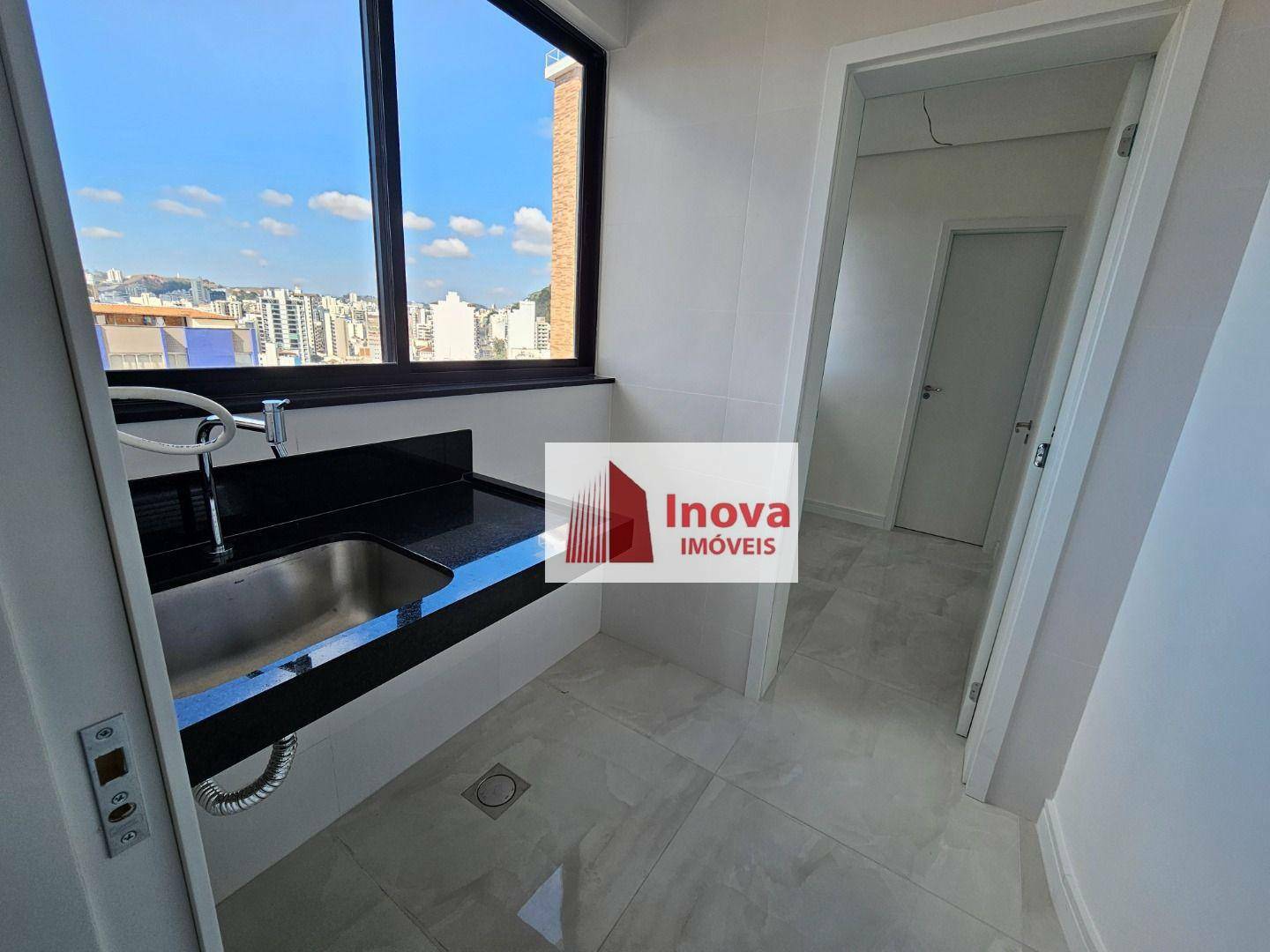 Apartamento à venda com 3 quartos, 140m² - Foto 25