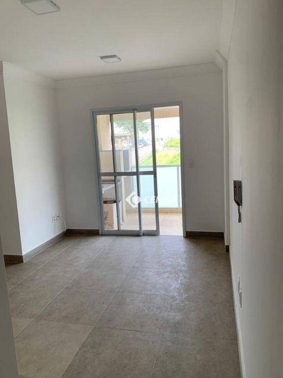 Apartamento à venda com 3 quartos, 82m² - Foto 3