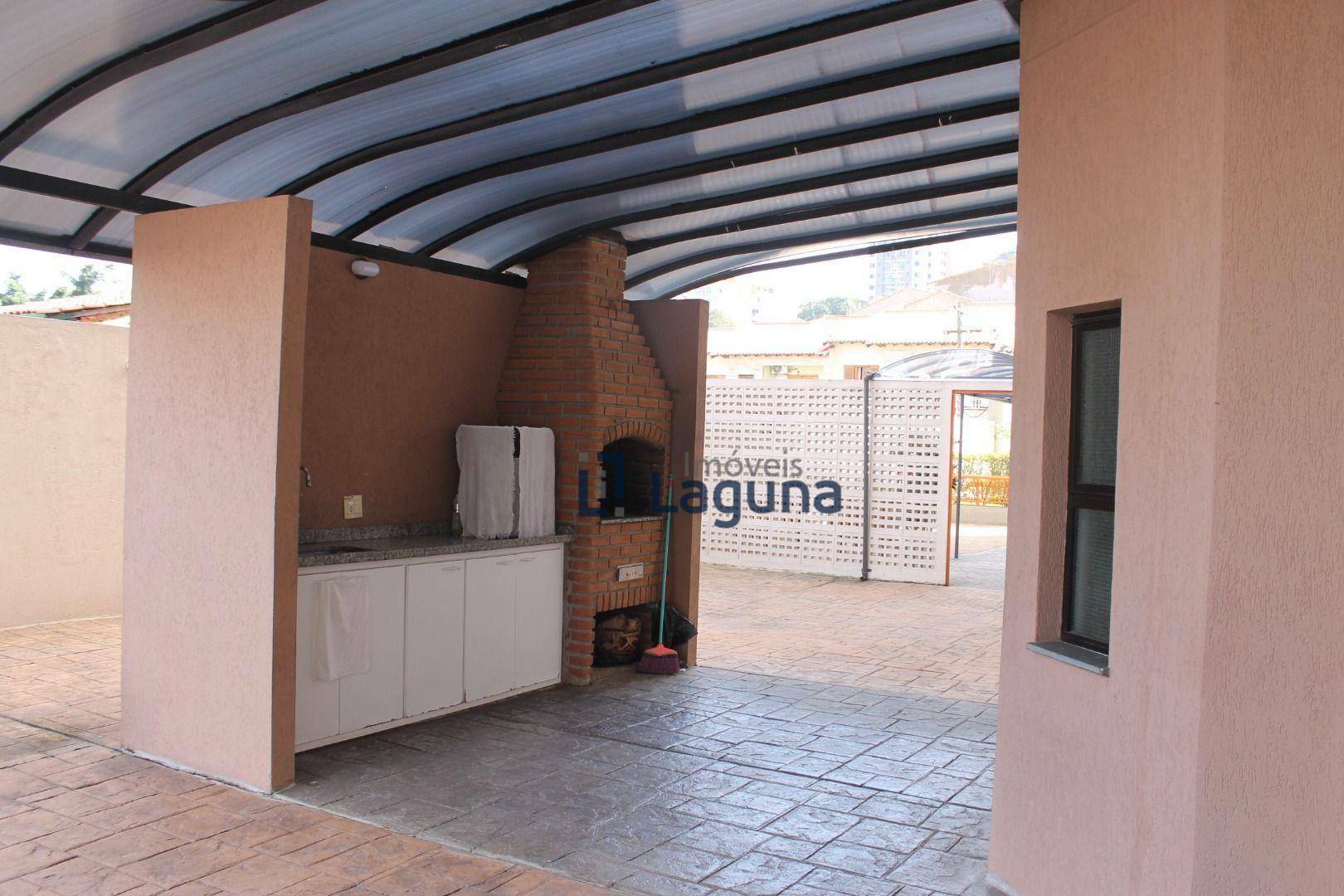 Apartamento para alugar com 2 quartos, 82m² - Foto 18