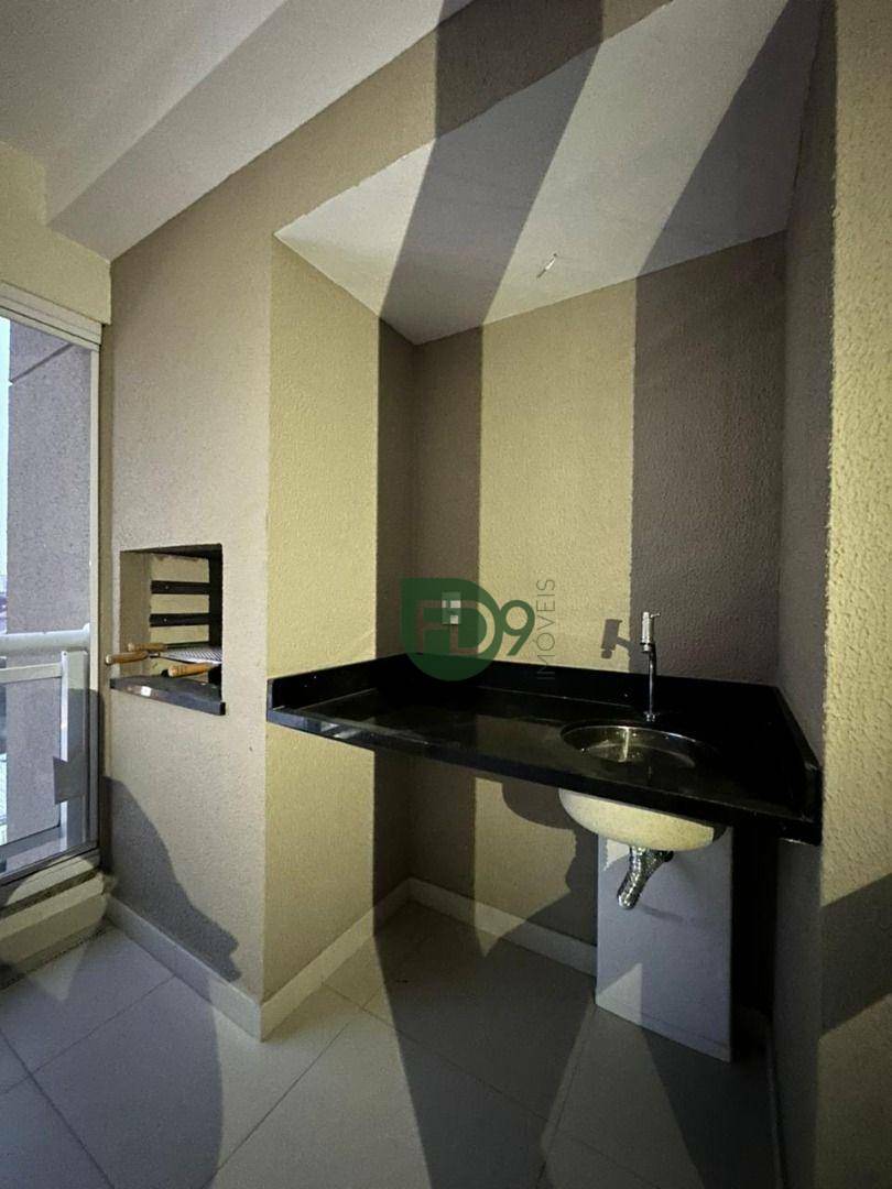 Apartamento à venda com 3 quartos, 121m² - Foto 4