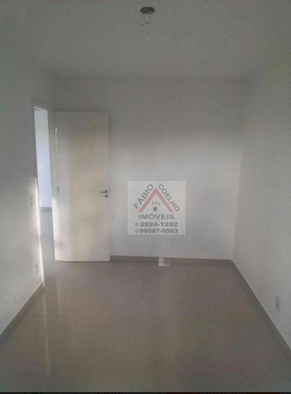 Apartamento à venda com 2 quartos, 65m² - Foto 4