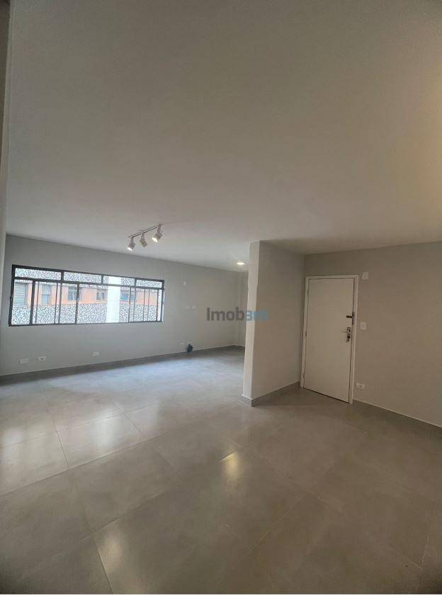 Apartamento à venda com 3 quartos, 170m² - Foto 2