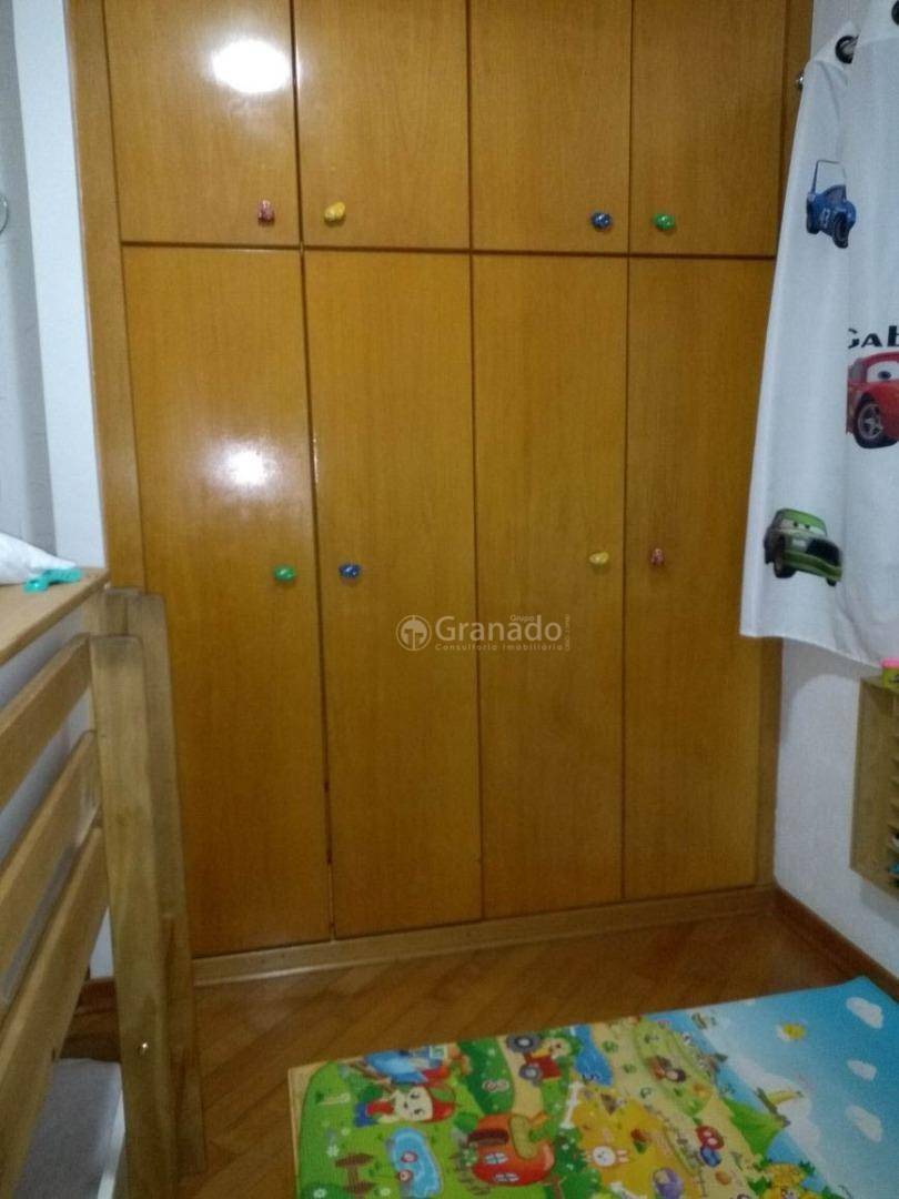 Apartamento à venda com 3 quartos, 75m² - Foto 10