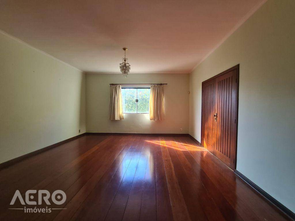 Casa à venda e aluguel com 4 quartos, 299m² - Foto 14