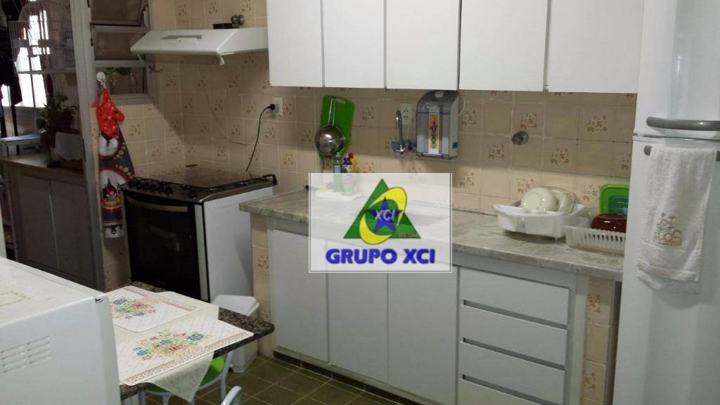 Apartamento à venda com 3 quartos, 119m² - Foto 8