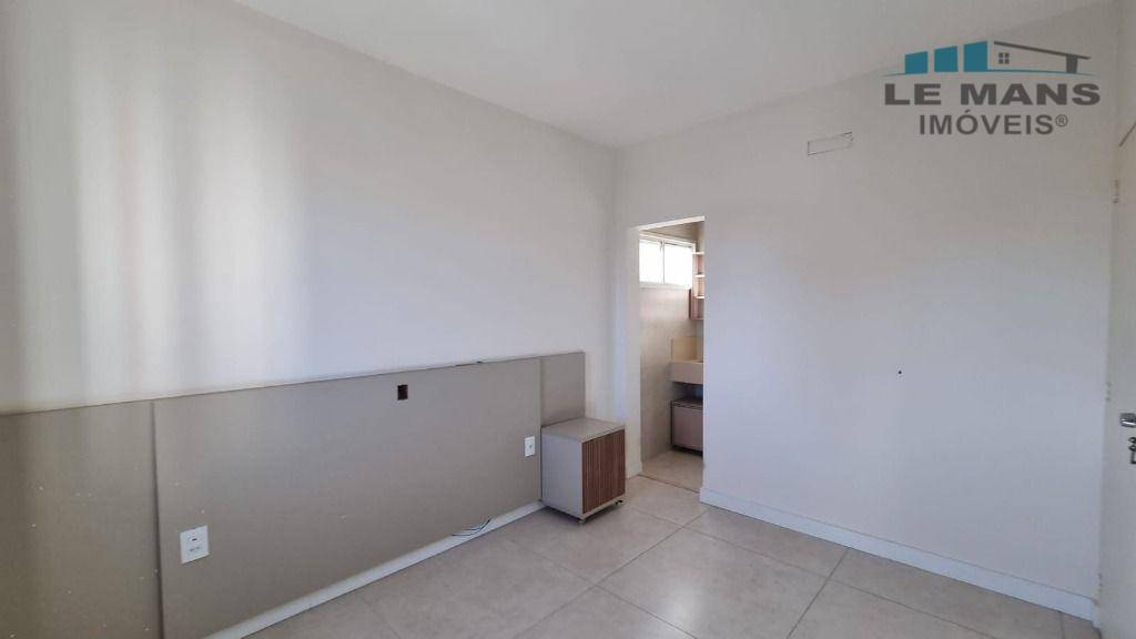 Apartamento à venda com 3 quartos, 75m² - Foto 11