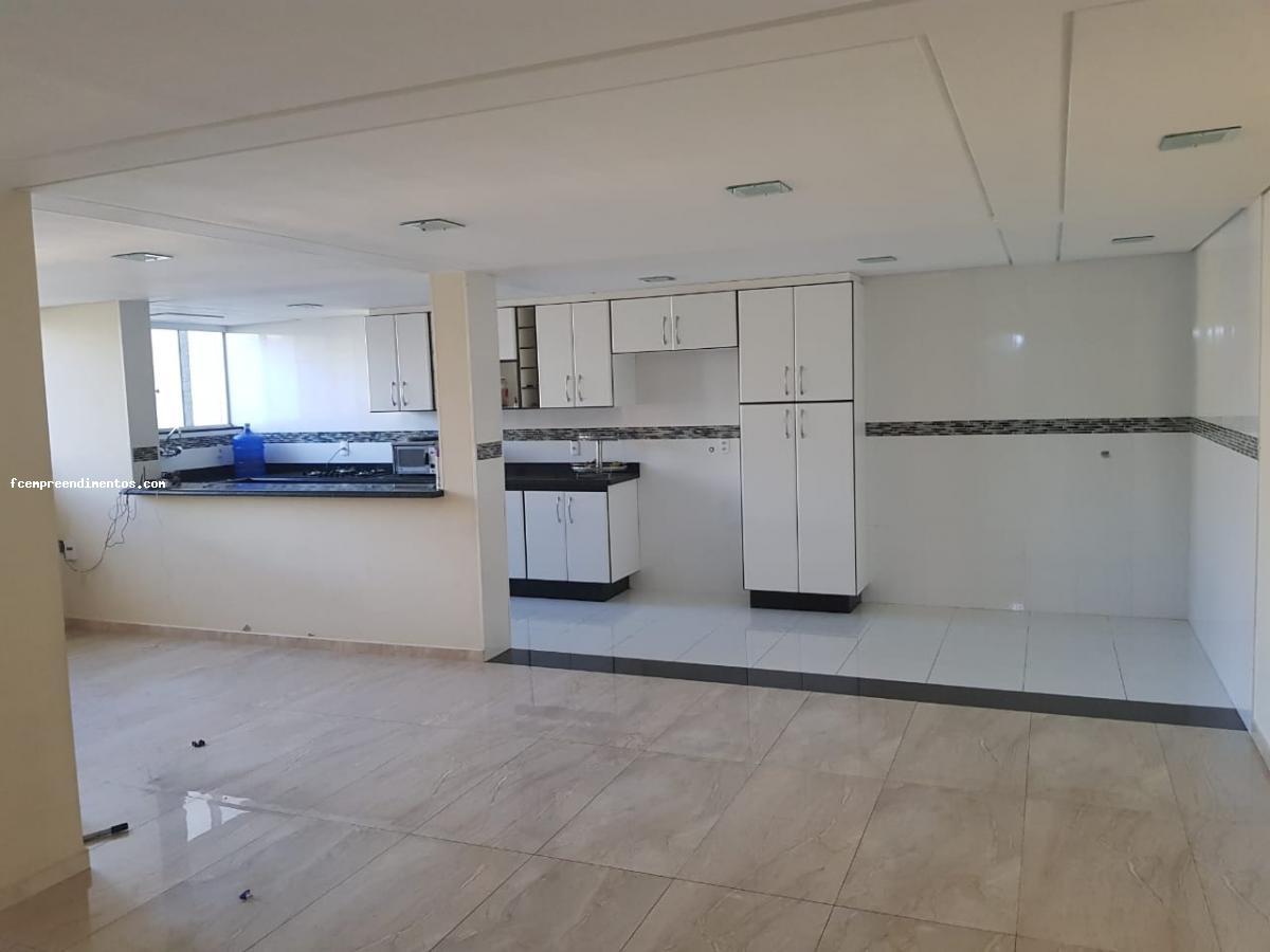 Sobrado à venda com 3 quartos, 250m² - Foto 4