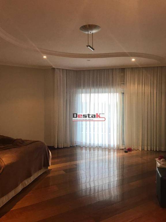 Sobrado à venda com 5 quartos, 600m² - Foto 32