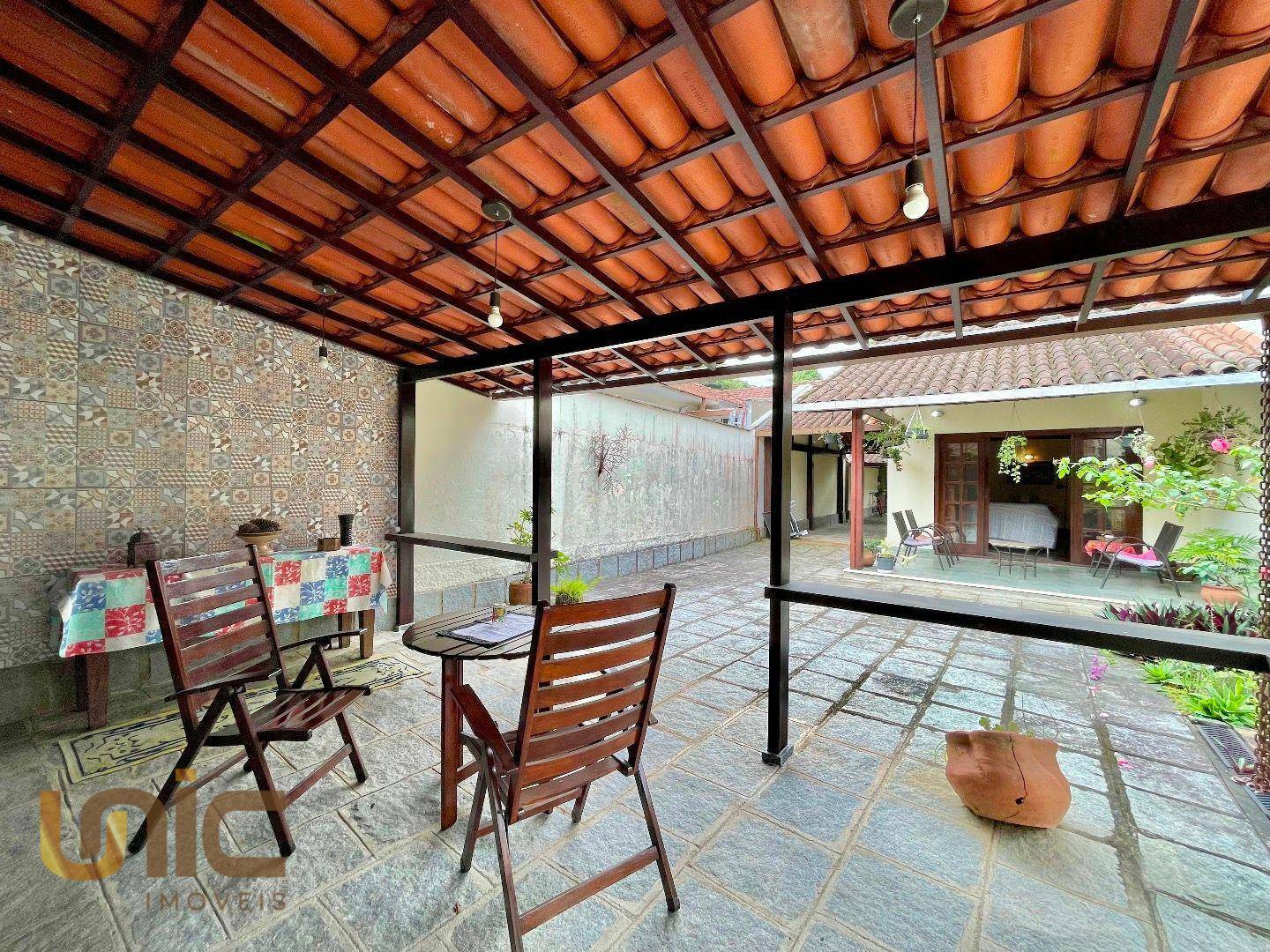 Casa à venda com 3 quartos, 239m² - Foto 27