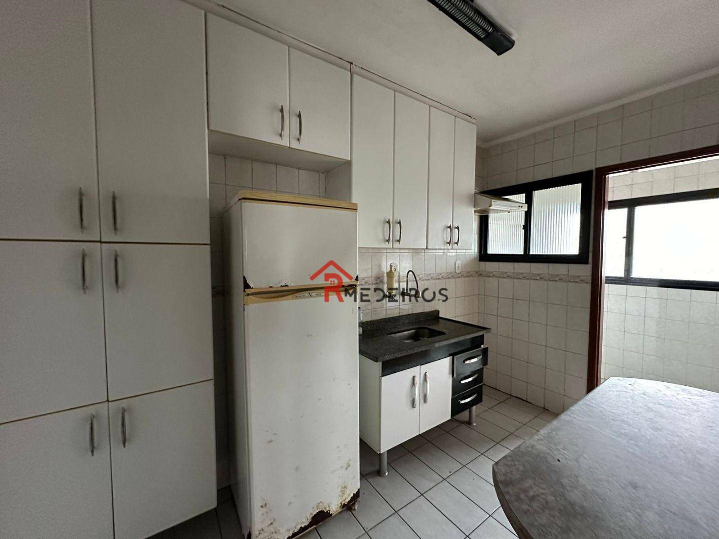 Apartamento à venda com 1 quarto, 49m² - Foto 9