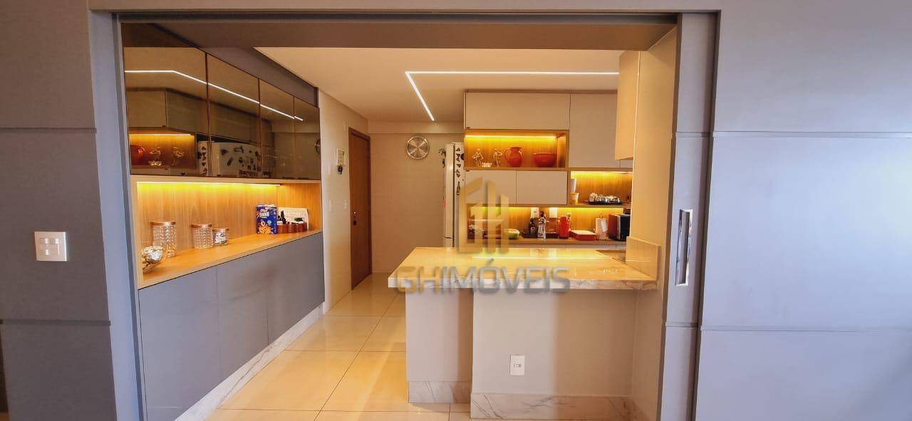 Apartamento à venda com 3 quartos, 140m² - Foto 5