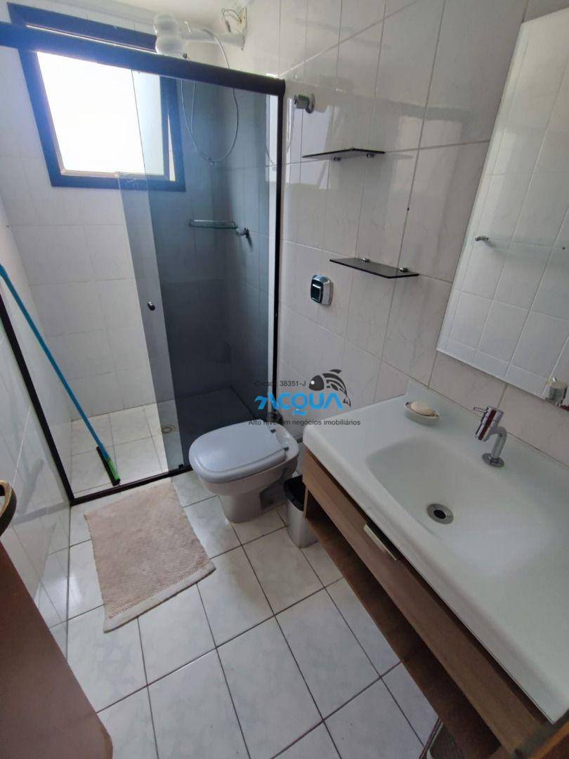 Apartamento à venda e aluguel com 2 quartos, 70m² - Foto 7