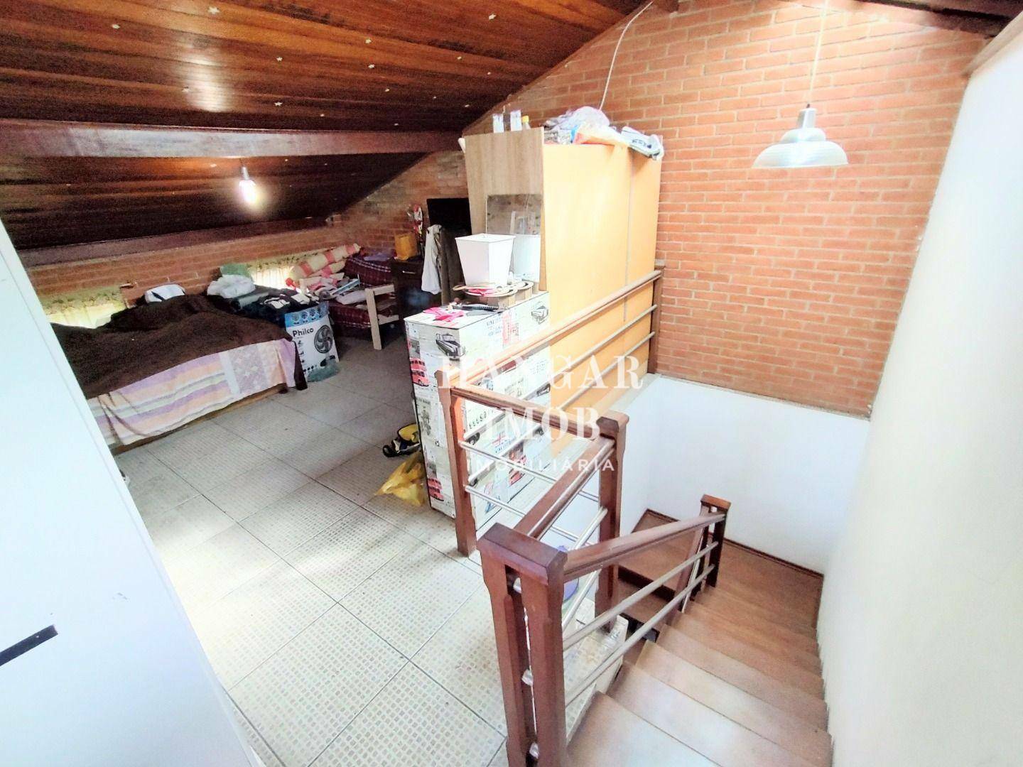 Casa à venda com 5 quartos, 220m² - Foto 29