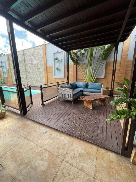 Casa à venda com 4 quartos, 250m² - Foto 4