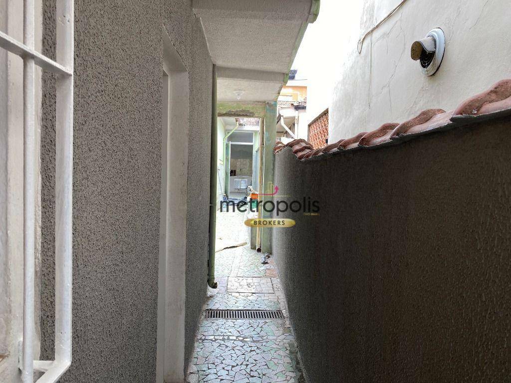 Sobrado à venda e aluguel com 3 quartos, 100m² - Foto 32