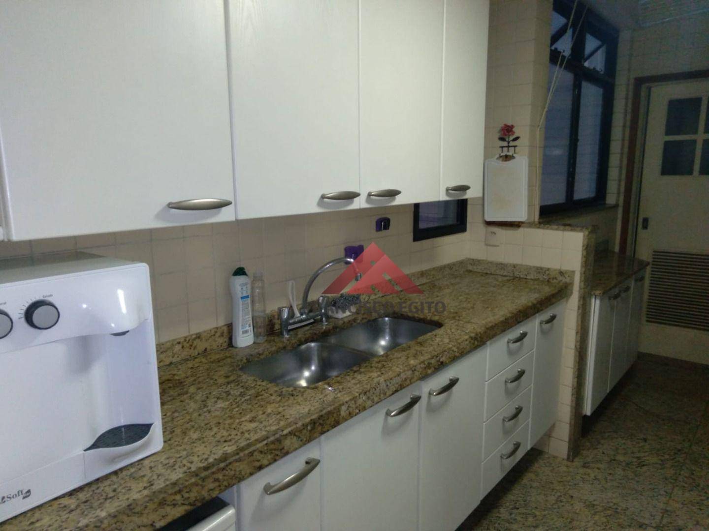 Apartamento à venda com 4 quartos, 180m² - Foto 22