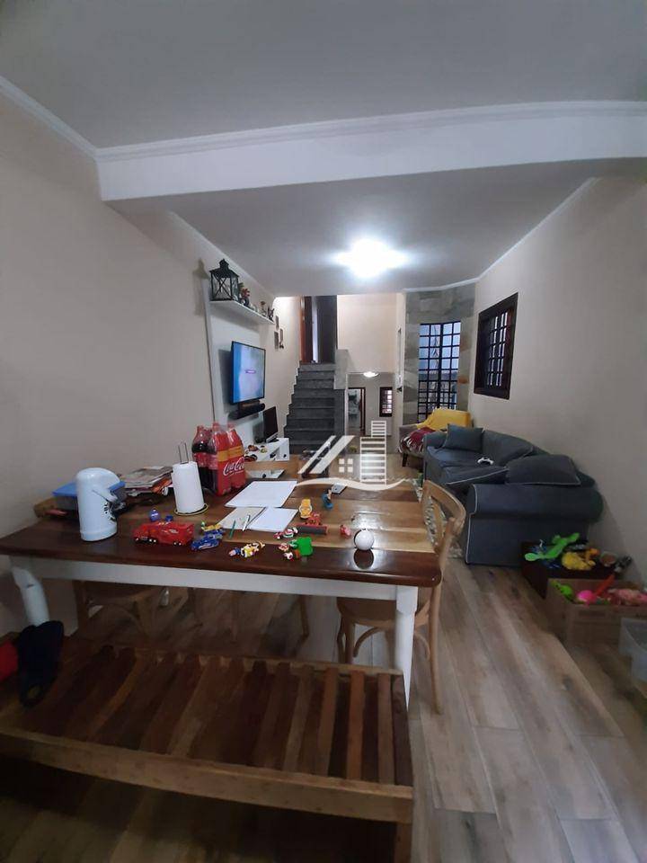 Sobrado à venda com 3 quartos, 212m² - Foto 21