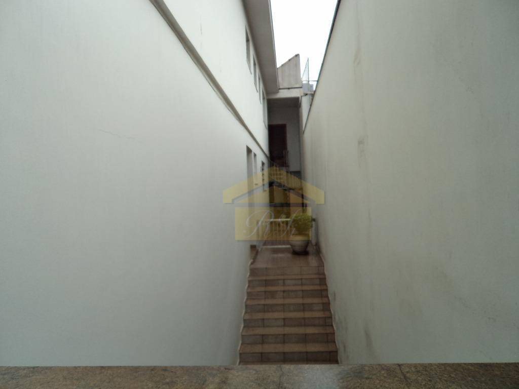 Sobrado à venda com 4 quartos, 240m² - Foto 19