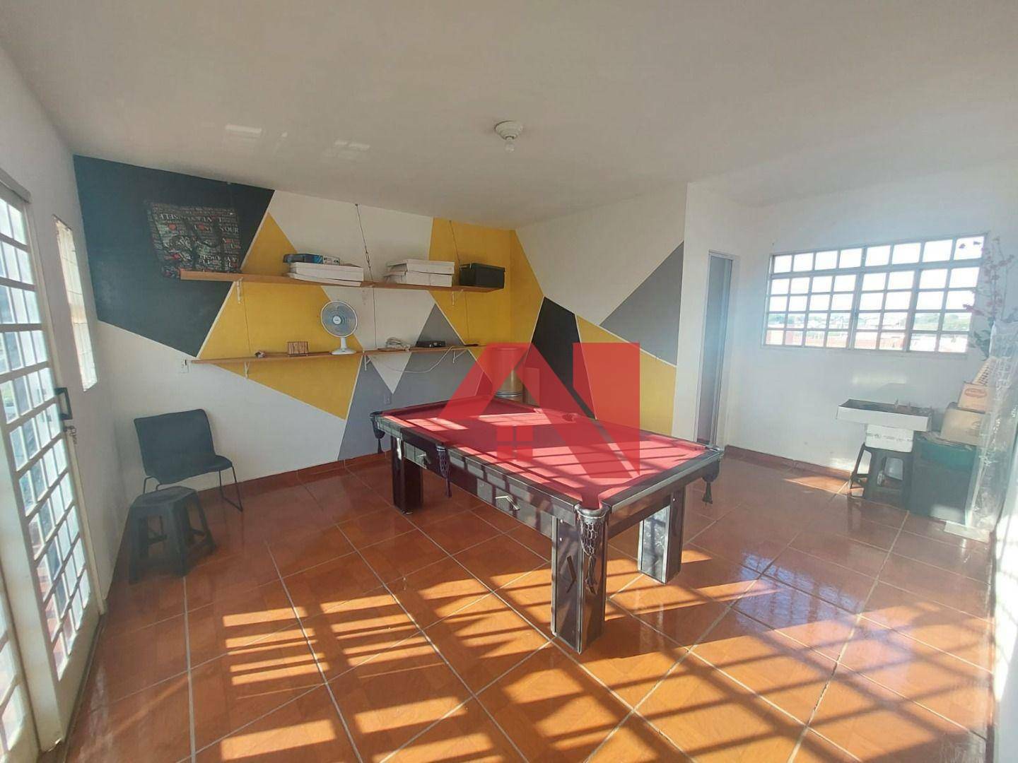 Sobrado à venda com 3 quartos, 400m² - Foto 2