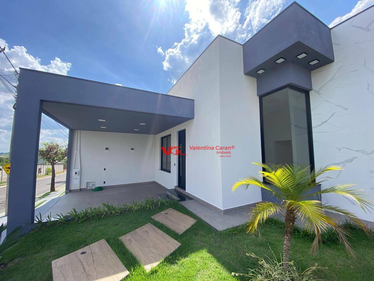 Casa de Condomínio à venda com 3 quartos, 184m² - Foto 1