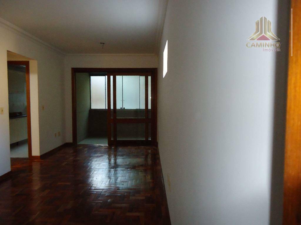 Apartamento à venda com 2 quartos, 77m² - Foto 2