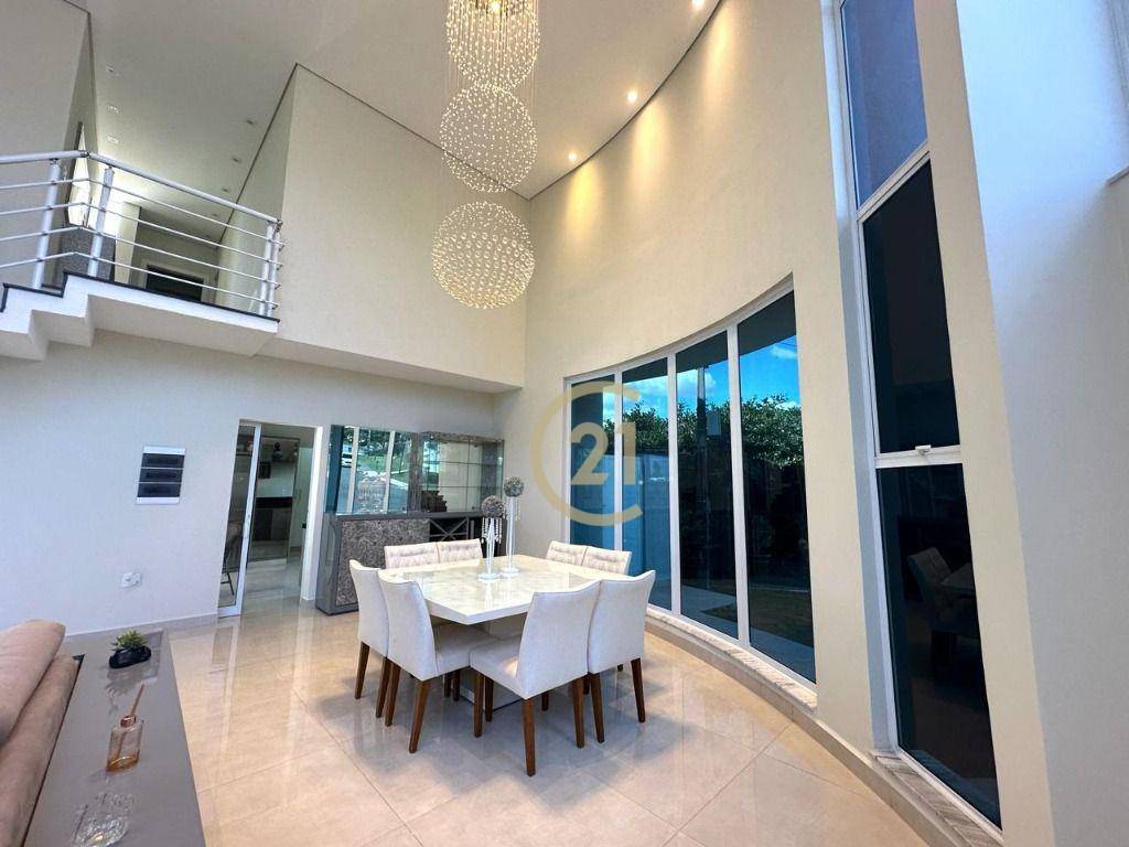 Casa de Condomínio para alugar com 4 quartos, 295m² - Foto 3
