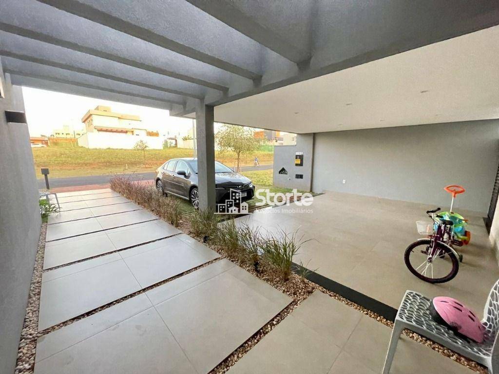 Casa de Condomínio à venda com 3 quartos, 207m² - Foto 21