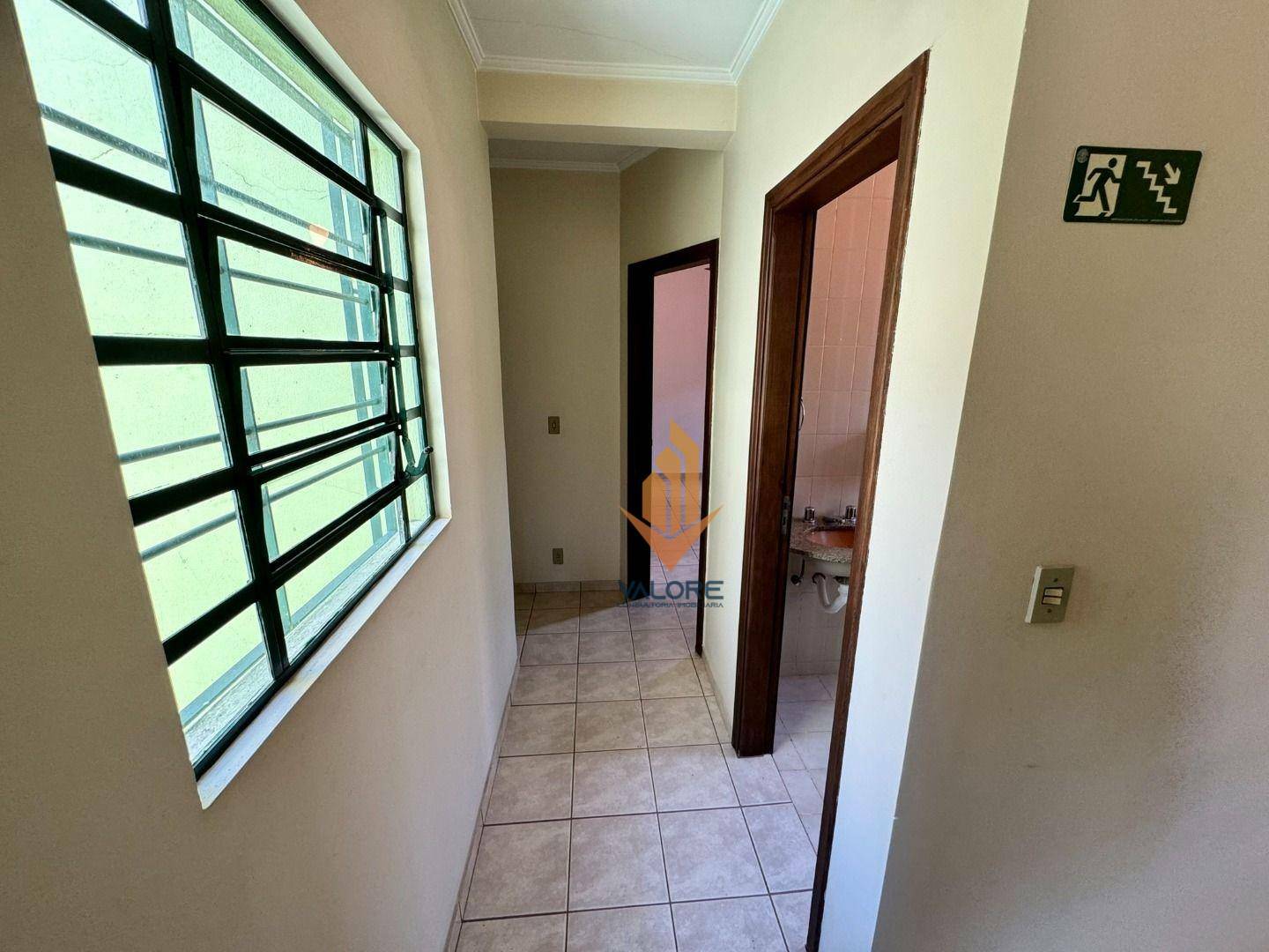 Casa à venda com 4 quartos, 227m² - Foto 27